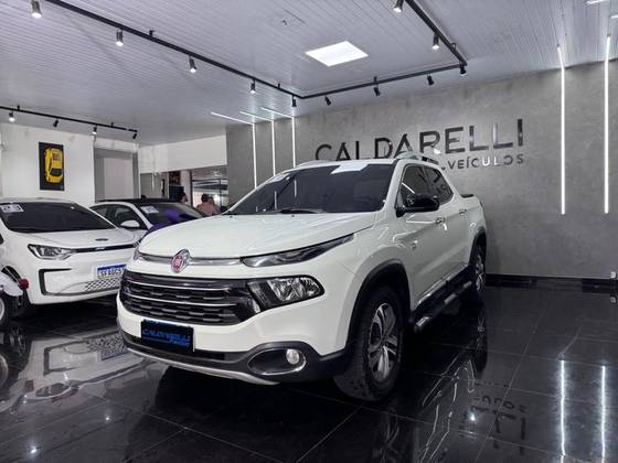 FIAT TORO 2.0 16V TURBO DIESEL VOLCANO 4WD AT9 FIAT TORO 2.0 16V TURBO DIESEL VOLCANO 4WD AT9
